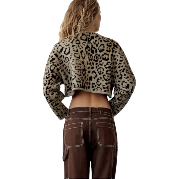 Zara Women's gray leopard print cropped sweater, Sz S - Picture 13 of 17